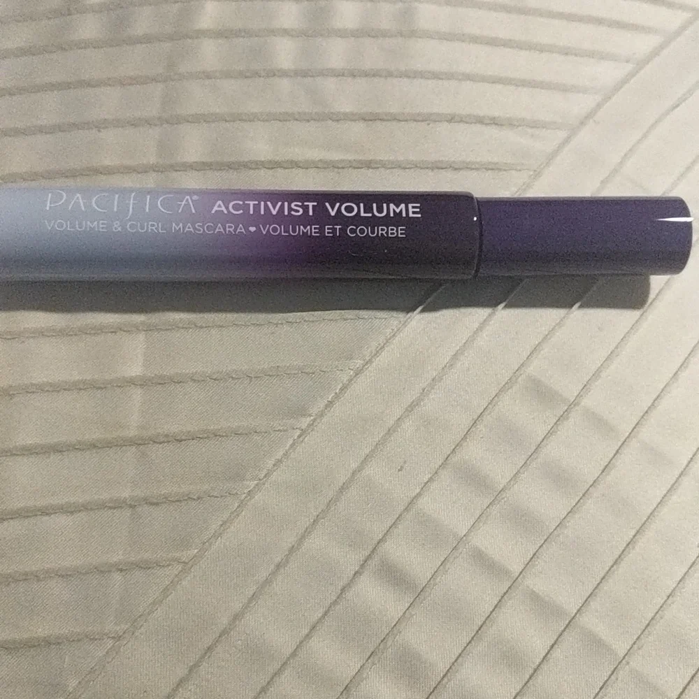 NWT PACIFICA Mascara